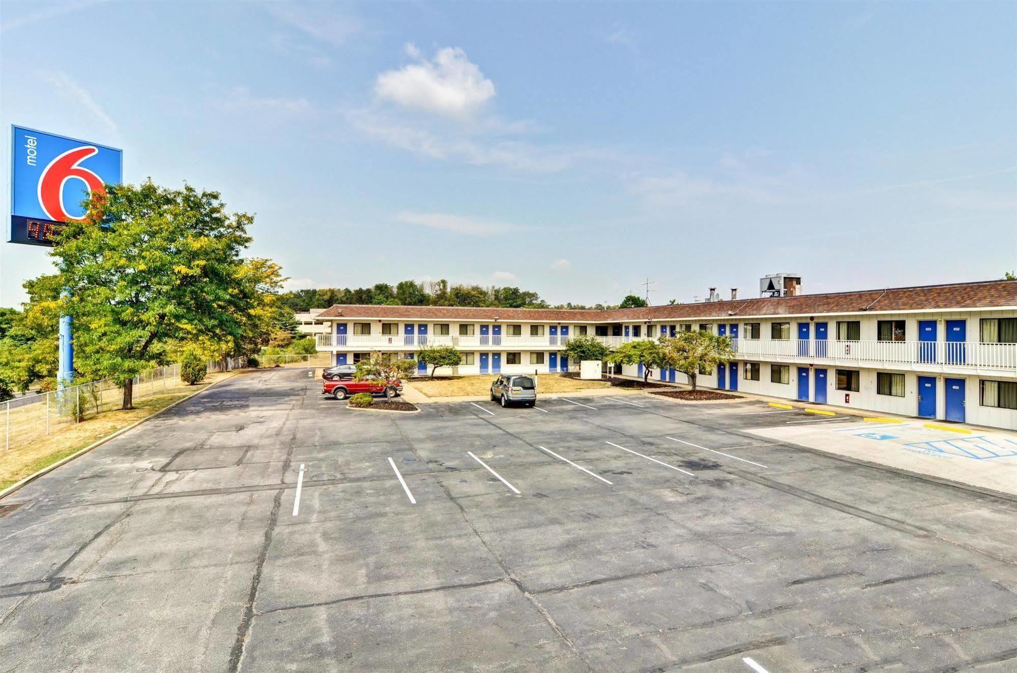 Motel 6-Pittsburgh, Pa - Crafton Exterior photo