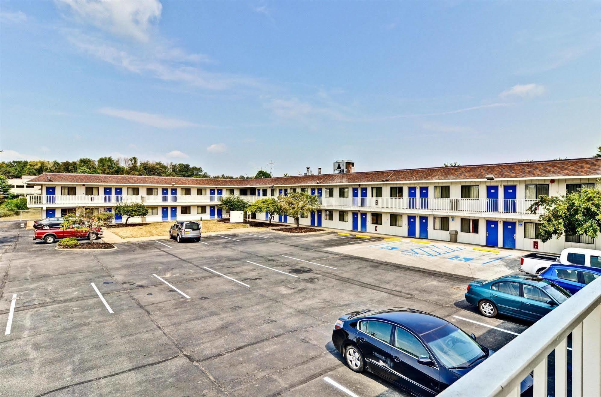 Motel 6-Pittsburgh, Pa - Crafton Exterior photo