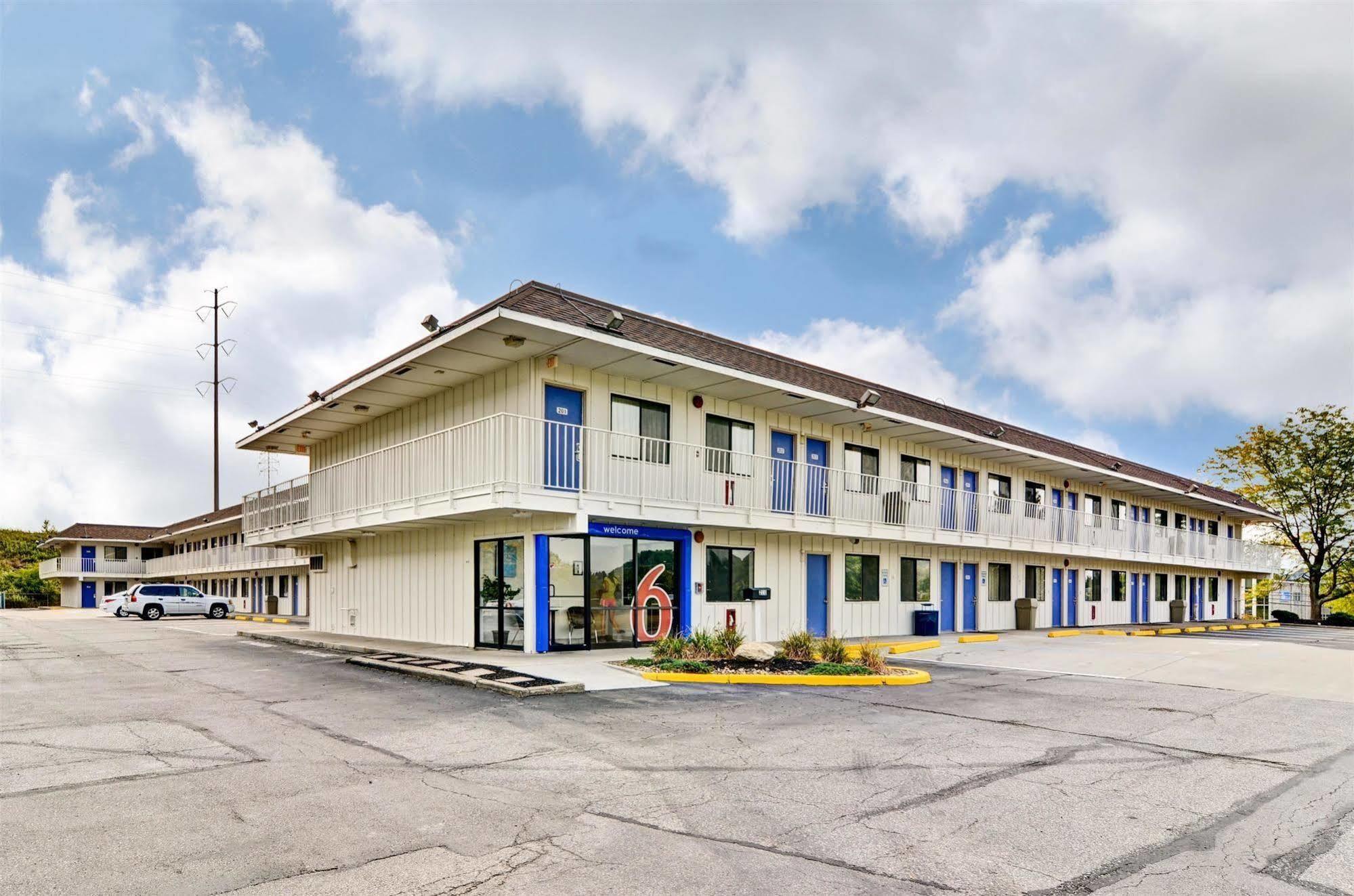 Motel 6-Pittsburgh, Pa - Crafton Exterior photo