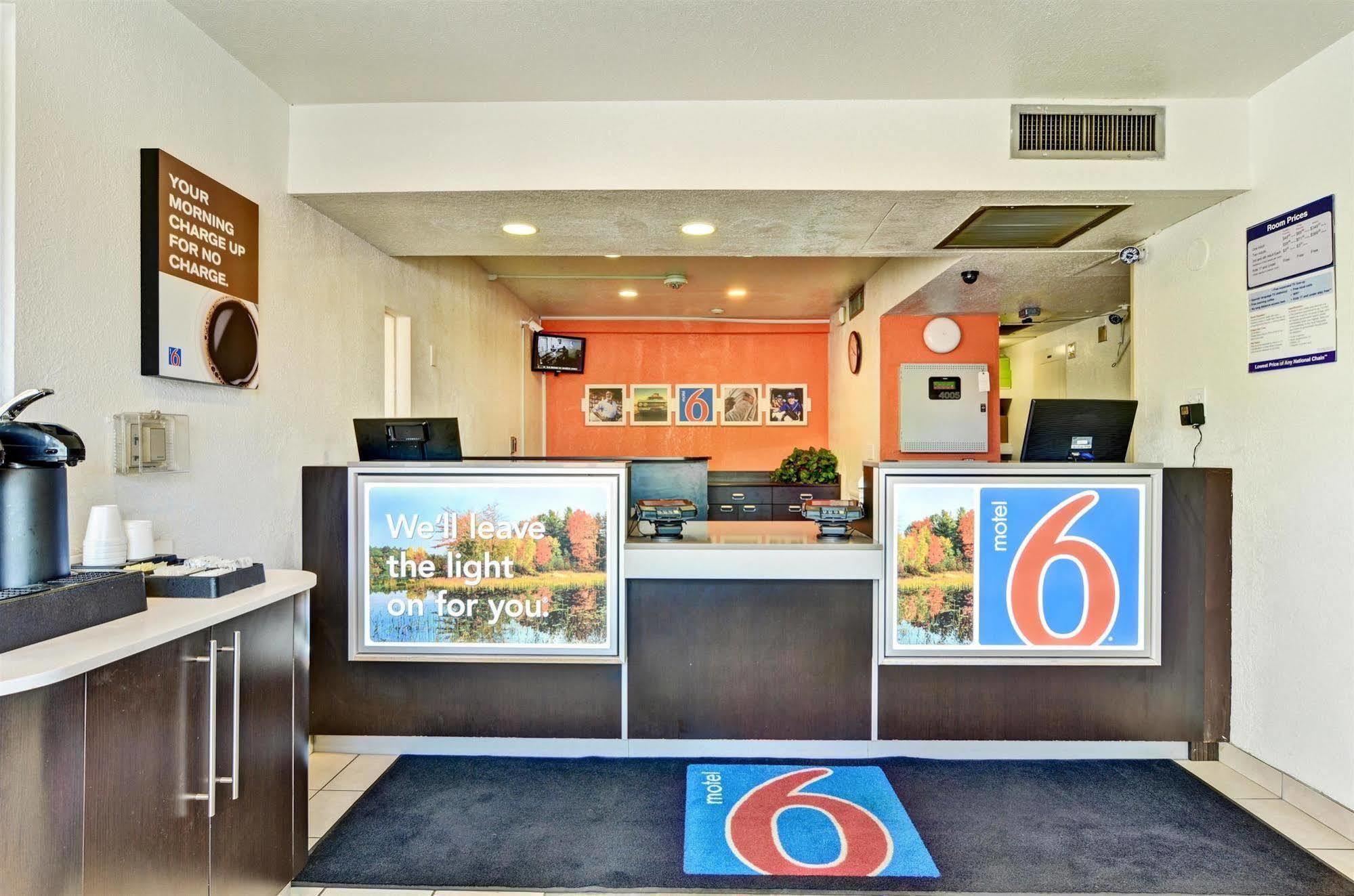 Motel 6-Pittsburgh, Pa - Crafton Exterior photo